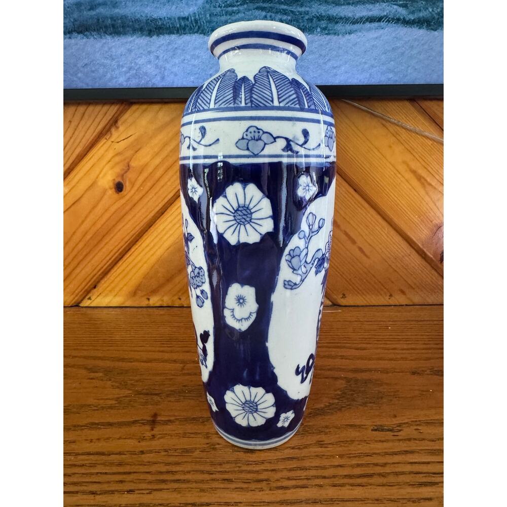 Blue White Porcelain Bud Vase Asian Floral Chinoiserie Decor 8 Inch - Picture 2 of 8